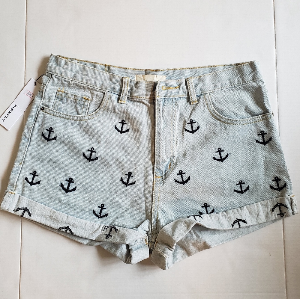 Casual Anchor denim shorts